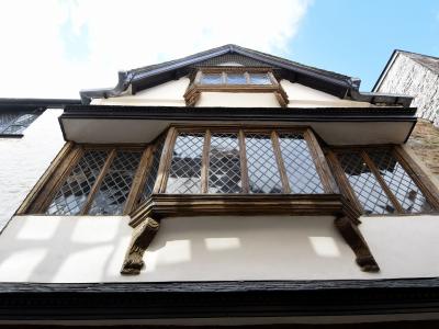 Elizabethan House